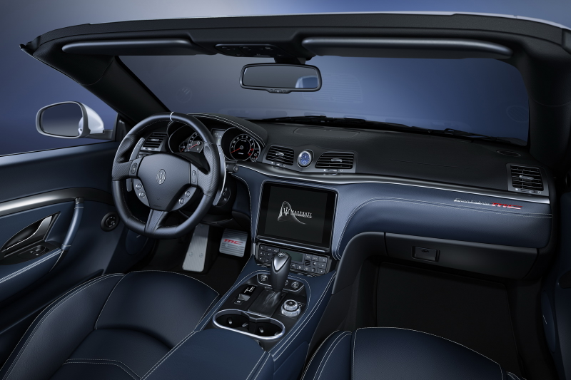 *Actually, as I remember back, I thought this steering wheel and paddle setup was perfection when I checked one of these out in 2012 or 2013.